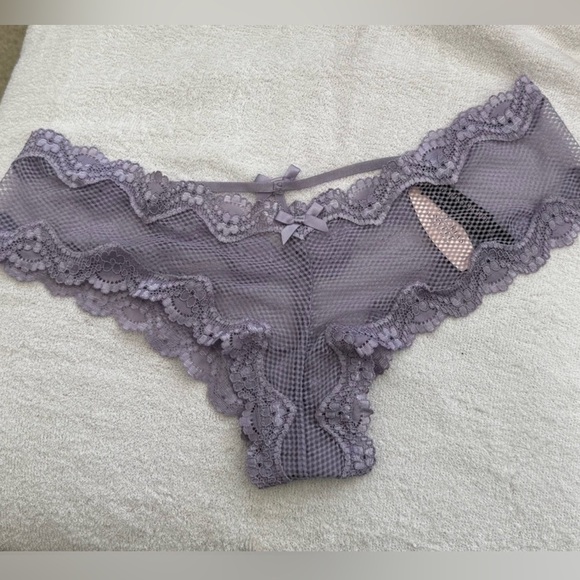 NWT Victoria's Secret Very Sexy Strappy Mesh fishnet Cheeky Panties VS Medium M - Picture 1 of 4